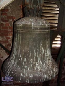 Ołobok (kościół parafialny) - dzwon (datowanie XIII/XIV w.)