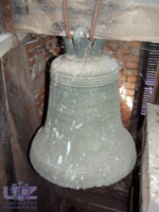 Myszęcin (kościół filialny) - dzwon (datowanie ok. 1700 r.)