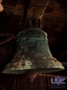 Świebodzin (kościół parafialny św. Michała Archanioła) - dzwon (datowanie XVII/XVIII w.?)