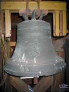 Bojadła (kościół św. Teresy od Dzieciątka Jezus) - dzwon (datowanie 1704 r.)