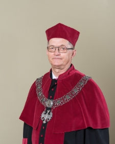 Prorektor ds. Rozwoju i Finansów dr hab. inż. Andrzej Pieczyński, prof. UZ