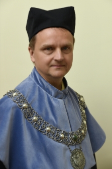 Dziekan Wydziału Fizyki i Astronomii prof. dr hab. Andrzej Drzewiński