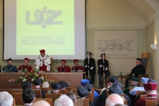 Uroczystość wręczenia tytułu doktora honoris causa Uniwersytetu Zielonogórskiego profersorowi Zbigniewowi Kowalowi (fot. 4)