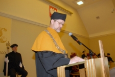 Uroczystość wręczenia tytułu doktora honoris causa Uniwersytetu Zielonogórskiego profesorowi Janowi Węglarzowi (fot. 21)