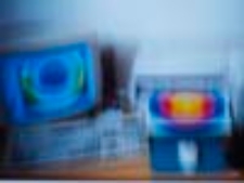 Poprzez otworek szczelinowy