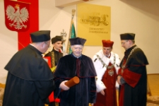 Uroczystość wręczenia tytułu doktora honoris causa Uniwersytetu Zielonogórskiego profesorowi Owenowi Gingerichowi (fot. 63)