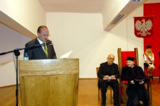 Uroczystość wręczenia tytułu doktora honoris causa Uniwersytetu Zielonog&oacute;rskiego profesorowi Owenowi Gingerichowi (fot. 70)