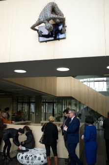 Biblioteka narcyz&oacute;w - relacja fotograficzna z wernisażu (fot. 10)