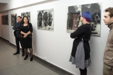 Czerń i biel - kolor i z powrotem - relacja fotograficzna z wernisażu (fot. 16)