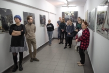 Czerń i biel - kolor i z powrotem - relacja fotograficzna z wernisażu (fot. 17)